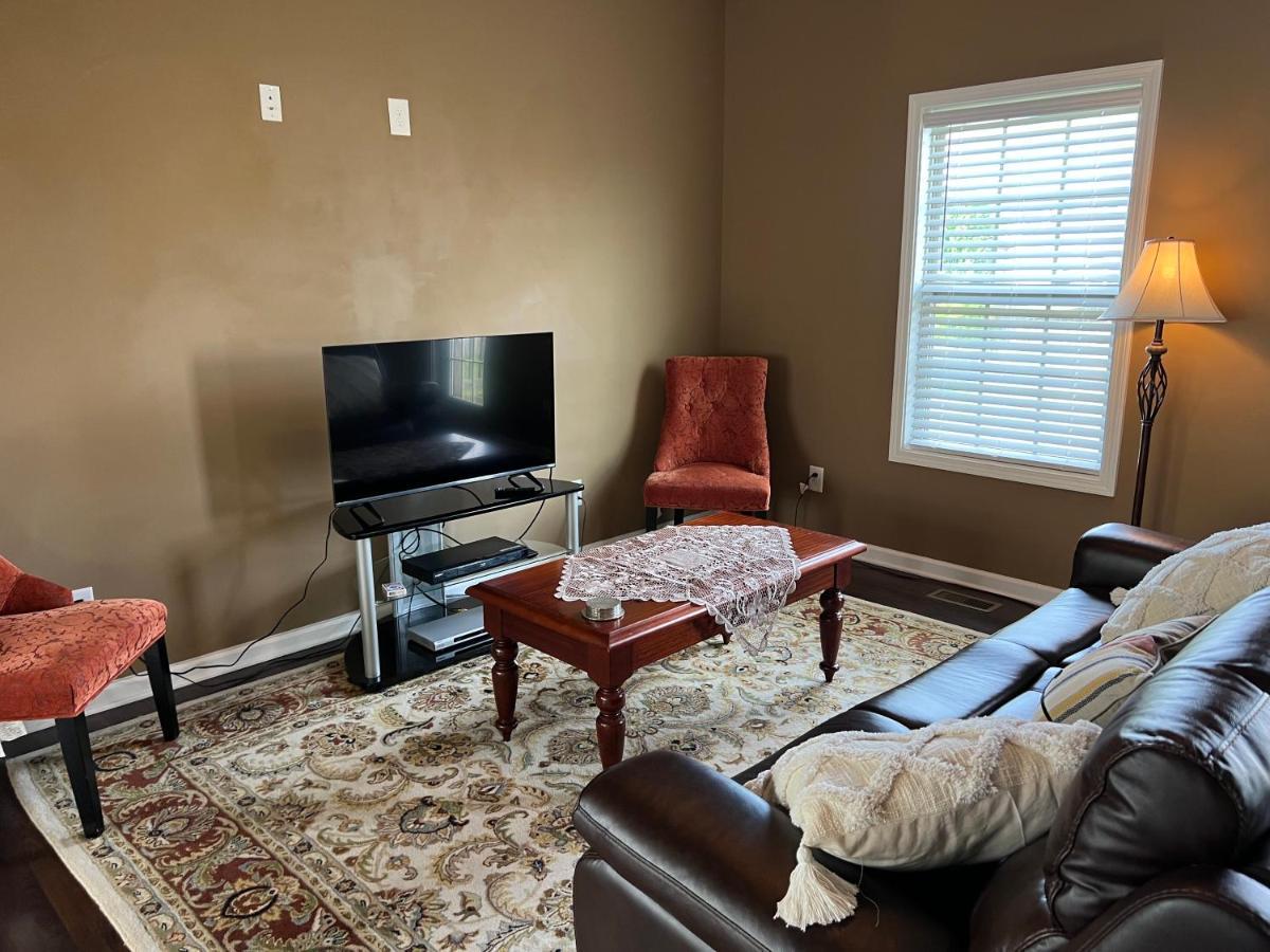 Five Stars Luxury Home Clarksville Extérieur photo